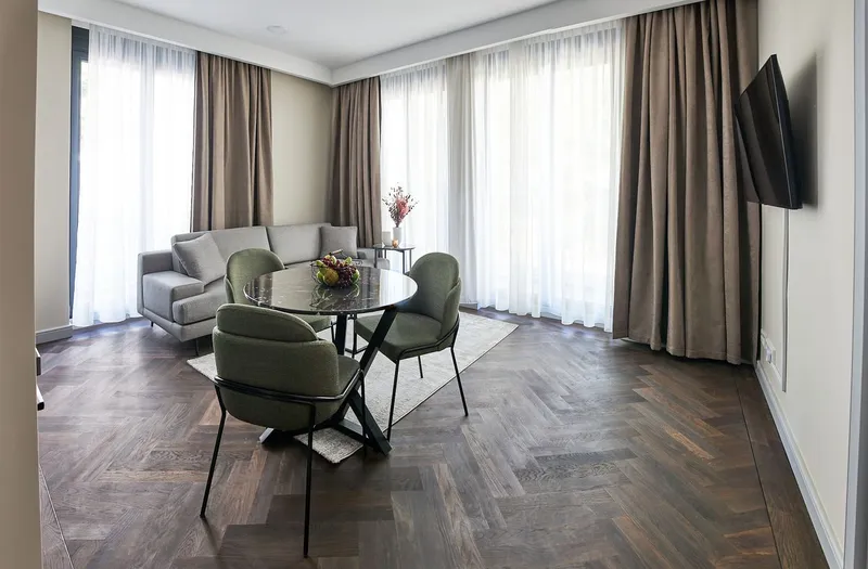 Wohnen mit Charakter: 2-Zimmer-Wohnung in Schmargendorf — photo 1